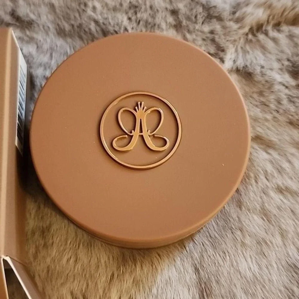 Anastasia Beverly Hills new box